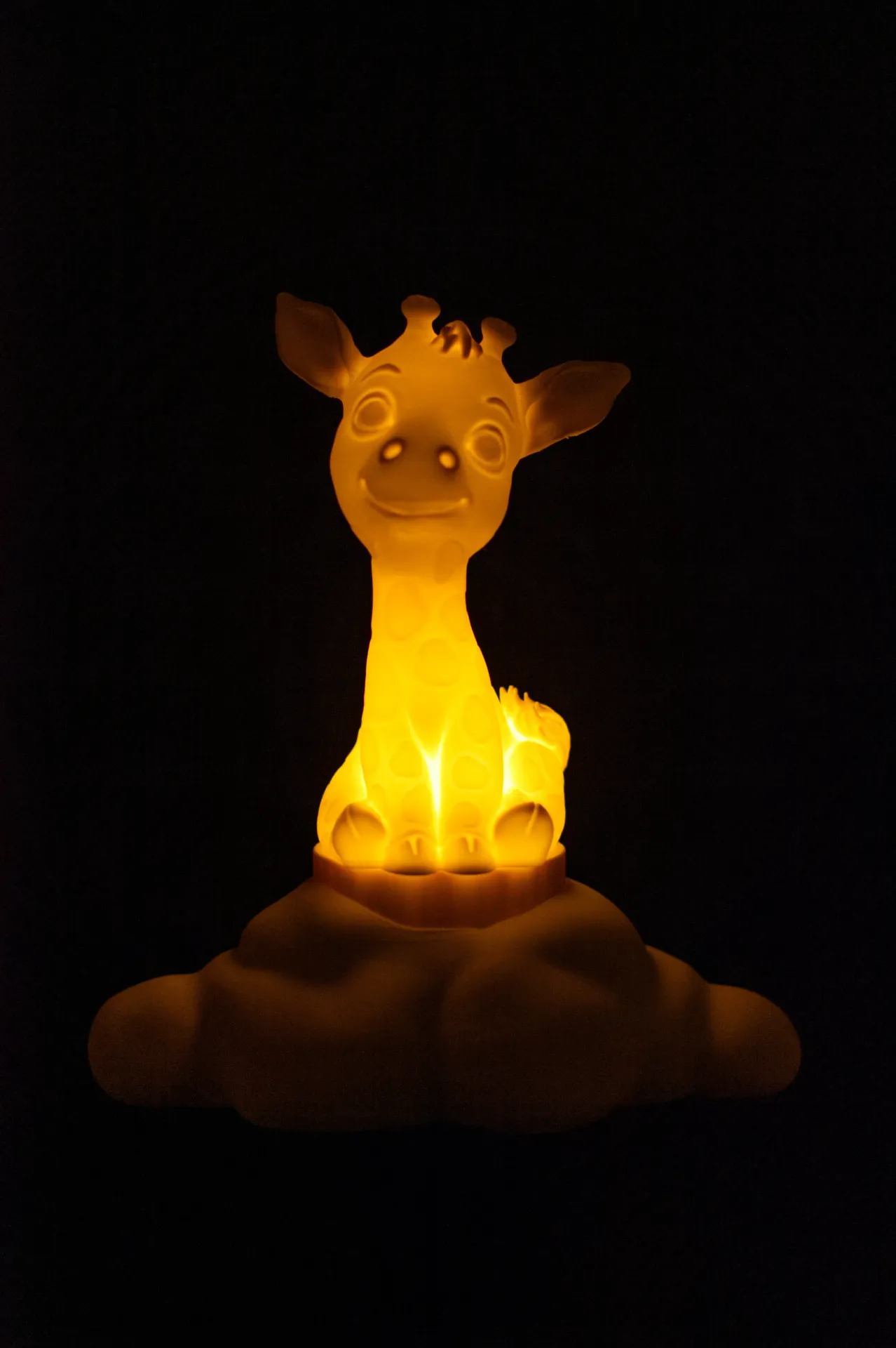 GUS THE GIRAFFE (WITHOUT NAME, NO LIGHT - ONLY FIGURE)